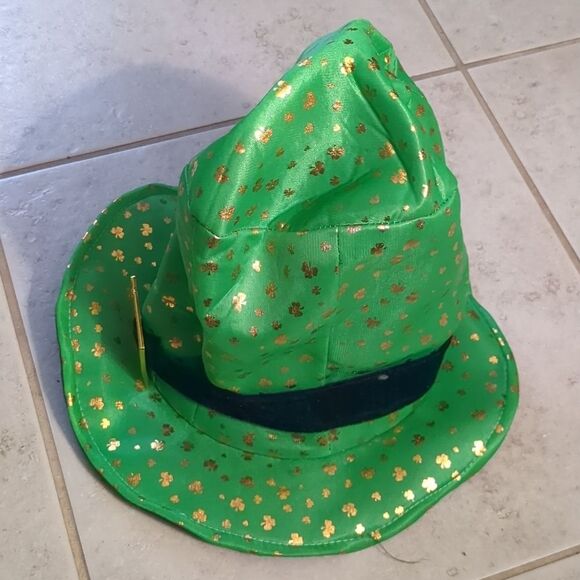 St Patrick's Day Hat Lepercaun Oversized wired to hold shape - Picture 6 of 6